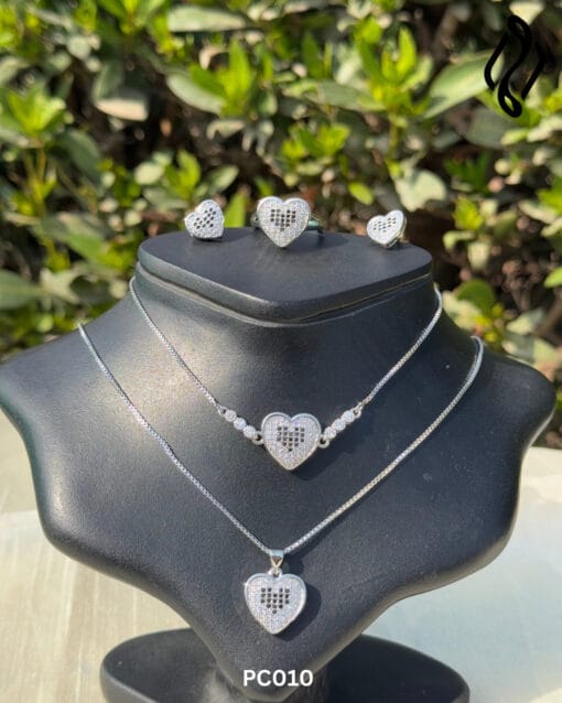 Eternal Love Heart Set – Luxe Spark Collection